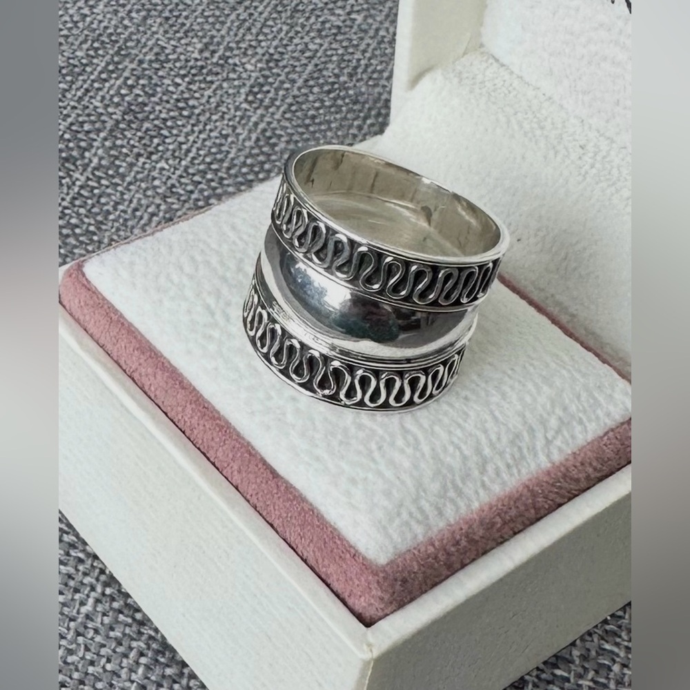 Vintage Sterling Silver .925 Scroll Cigar Ring